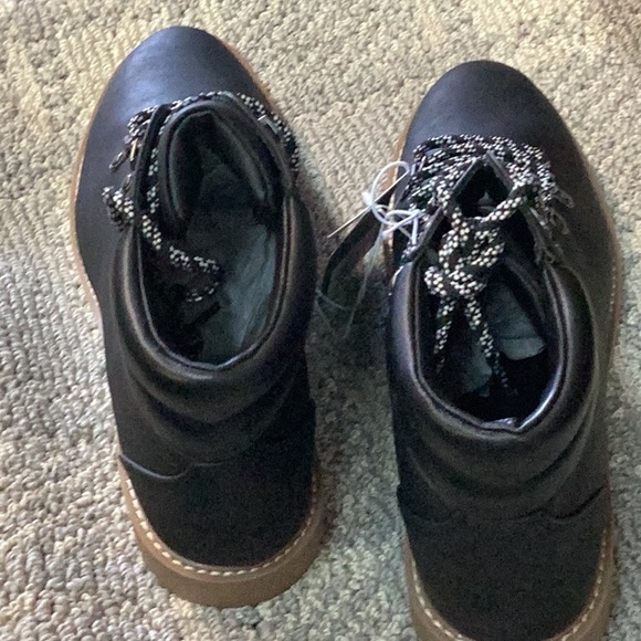 Women's Tully Lace-Up Winter Hiking Boots - universal thread - black - new - Picture 6 of 9